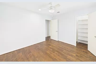 5627 Winsome Lane, Houston, TX 77057 - Photo 17