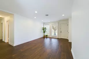 5627 Winsome Ln, Houston, TX 77057 - Photo 3