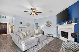 113 Erin Ct, La Porte, TX 77571 - Photo 9
