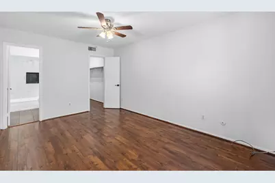 5534 Beverlyhill Street #8, Houston, TX 77056 - Photo 19