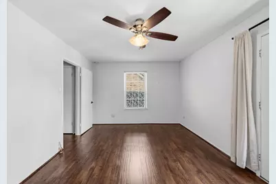 5534 Beverlyhill Street #8, Houston, TX 77056 - Photo 11
