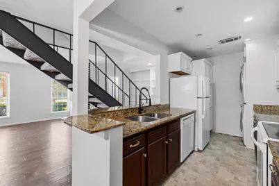 5534 Beverlyhill Street #8, Houston, TX 77056 - Photo 7