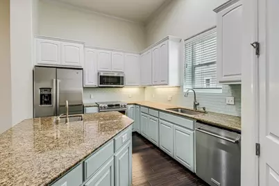 14910 Leeward Drive #304, Corpus Christi, TX 78418 - Photo 17