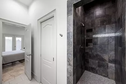 1210 Parkerhaven Court, Houston, TX 77008 - Photo 27
