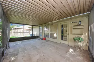 2118 Pilgrims Bend Dr, Friendswood, TX 77546 - Photo 39