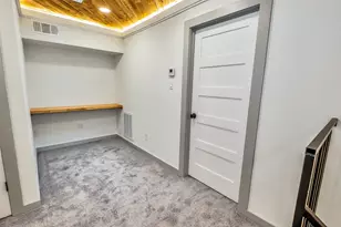 1300 Augusta Dr, Houston, TX 77057 - Photo 15