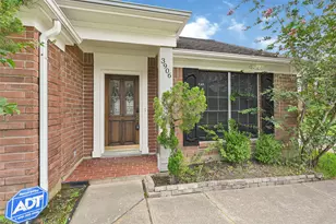 3906 Greenwood Dr, Pearland, TX 77584 - Photo 3