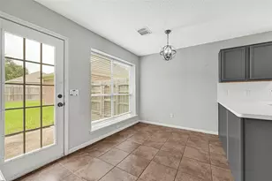3906 Greenwood Dr, Pearland, TX 77584 - Photo 11