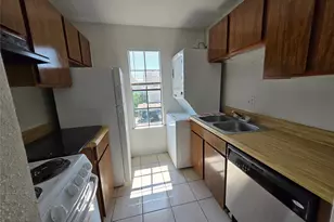 8323 Wilcrest Dr, Houston, TX 77072 - Photo 5