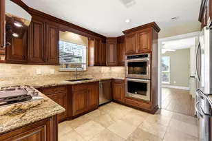 3726 Autumn Ln, Baytown, TX 77521 - Photo 17