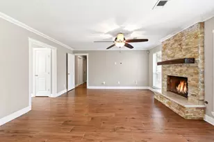 3726 Autumn Ln, Baytown, TX 77521 - Photo 13