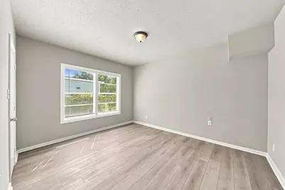 605 W Cleveland Street, Baytown, TX 77520 - Photo 5