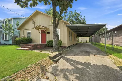 605 W Cleveland Street, Baytown, TX 77520 - Photo 1
