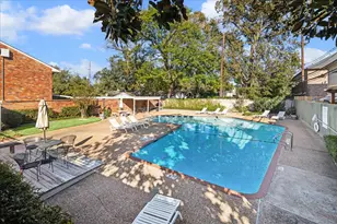 2415 Jamestown Mall, Houston, TX 77057 - Photo 45