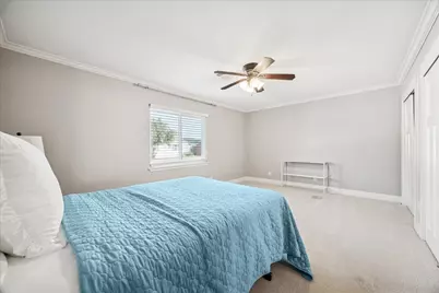 2415 Jamestown Mall #23, Houston, TX 77057 - Photo 33