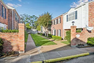 2415 Jamestown Mall, Houston, TX 77057 - Photo 3