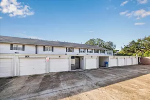 2415 Jamestown Mall, Houston, TX 77057 - Photo 41