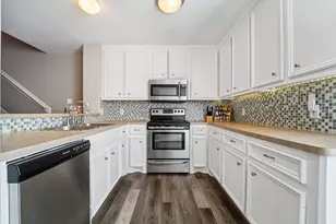 163 N Binnacle Ct, Willis, TX 77318 - Photo 7