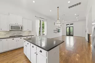 2702 Cortlandt St, Houston, TX 77008 - Photo 25