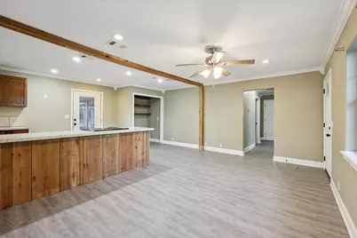 380 Croom, Vidor, TX 77662 - Photo 5