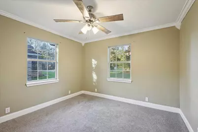 380 Croom, Vidor, TX 77662 - Photo 9