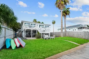 906 91st St, Galveston, TX 77554 - Photo 3