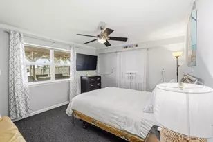 906 91st St, Galveston, TX 77554 - Photo 15