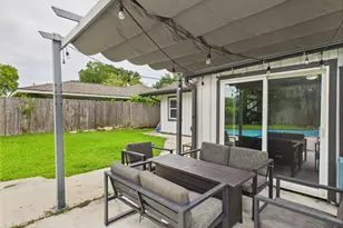 9202 Bintliff Dr, Houston, TX 77074 - Photo 37