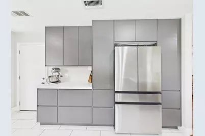 9202 Bintliff Drive, Houston, TX 77074 - Photo 19