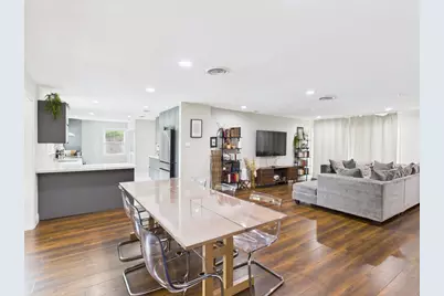 9202 Bintliff Drive, Houston, TX 77074 - Photo 15