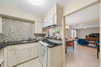 3924 W Alabama Street #1, Houston, TX 77027 - Photo 11