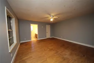 1211 W Jefferson St, Brenham, TX 77833 - Photo 9