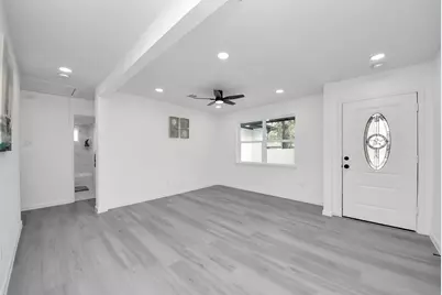 6314 Silver Chalice Drive, Houston, TX 77088 - Photo 11