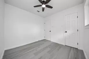 6314 Silver Chalice Dr, Houston, TX 77088 - Photo 21