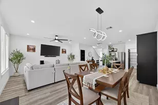 3233 Creston Gate Dr, Houston, TX 77047 - Photo 13