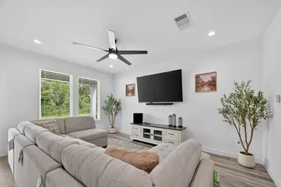 3233 Creston Gate Drive, Houston, TX 77047 - Photo 7