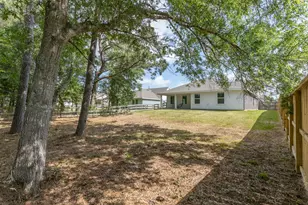 103 Lakeway Circle, Anahuac, TX 77514 - Photo 39