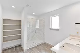 103 Lakeway Circle, Anahuac, TX 77514 - Photo 23
