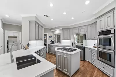 46 Eagle Terrace, Shenandoah, TX 77381 - Photo 9