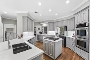 46 Eagle Terrace, Shenandoah, TX 77381 - Photo 9