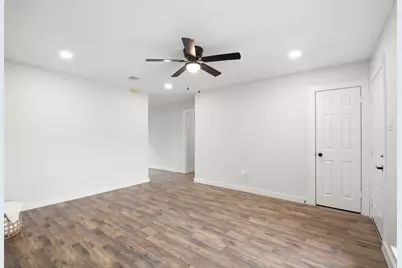 6415 Annunciation Street, Houston, TX 77016 - Photo 9