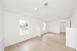 7230 Pella Dr, Houston, TX 77036 - Photo 7