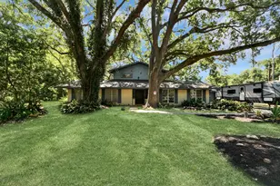 215 Hardy St, Bacliff, TX 77518 - Photo 1