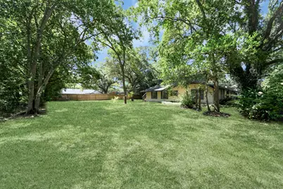 215 Hardy Street, Bacliff, TX 77518 - Photo 39