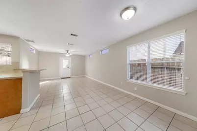 614 Foster Street, Tomball, TX 77375 - Photo 5