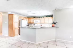 614 Foster St, Tomball, TX 77375 - Photo 9