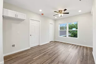 7010 Brownsville St, Houston, TX 77020 - Photo 9