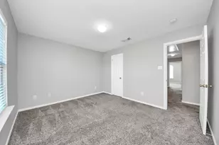 2438 Glenholly Park Dr, Sugar Land, TX 77498 - Photo 27