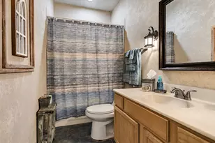 1914 Restridge Dr, Houston, TX 77055 - Photo 27