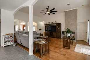 1914 Restridge Dr, Houston, TX 77055 - Photo 25